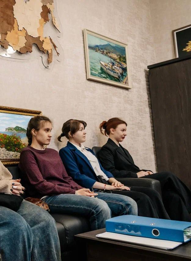 Альберт Куршутов: Встретился со студентами КФУ им. В.И. Вернадского в рамках реализации проекта «Кадры. Крым: старт в государственную службу» Альберт Куршутов: Встретился со студентами КФУ им. В.И. Вернадского в рамках реализации проекта «Кадры. Крым: старт в государственную службу»