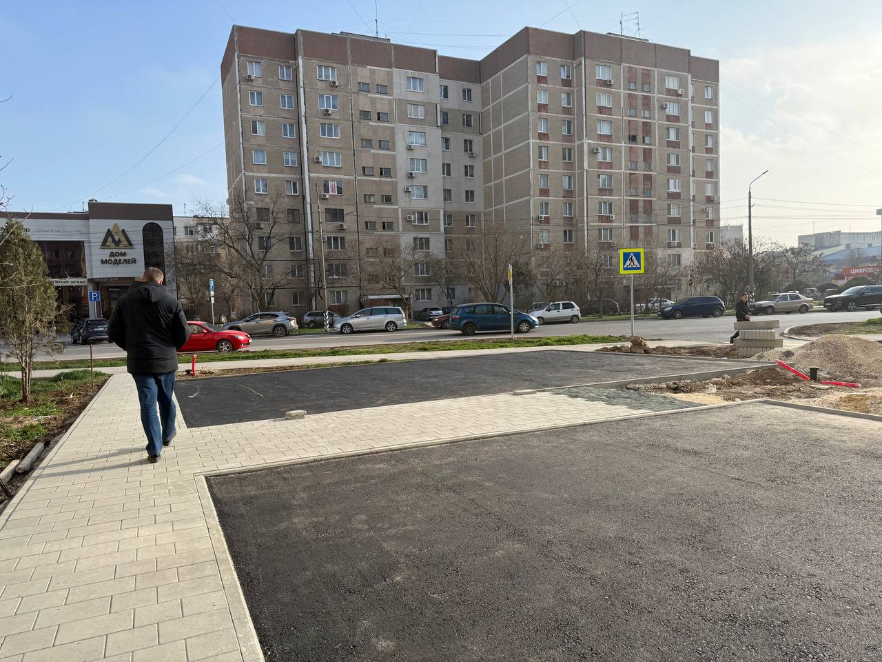 Александр Юрьев: Во время обхода города проверил качество грейдирования улиц и благоустройства дворов Александр Юрьев: Во время обхода города проверил качество грейдирования улиц и благоустройства дворов