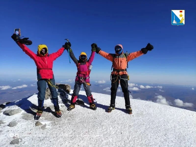 Севастопольский спасатель поучаствовал в более 800 поисково-спасательных операциях Севастопольский спасатель поучаствовал в более 800 поисково-спасательных операциях