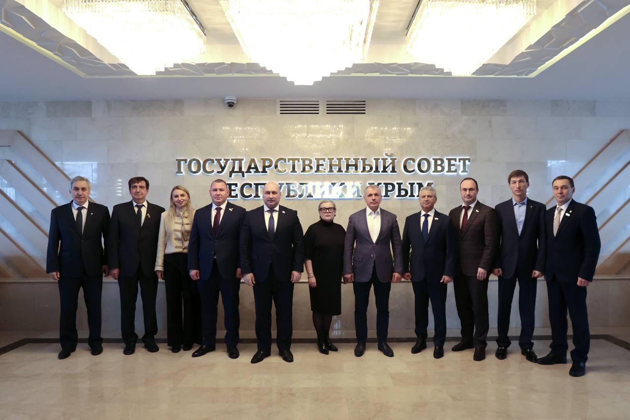 Иван Манучаров: Сегодня в Государственном Совете Республики Крым состоялось заседание Комиссии Совета законодателей России по интеграции новых субъектов РФ в правовую систему Российской Федерации под председательством... Иван Манучаров: Сегодня в Государственном Совете Республики Крым состоялось заседание Комиссии Совета законодателей России по интеграции новых субъектов РФ в правовую систему Российской Федерации под председательством...