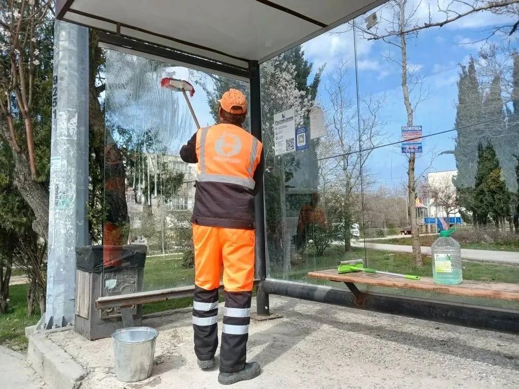 В Севастополе уборку дорог и обновление разметки закончат к 1 мая В Севастополе уборку дорог и обновление разметки закончат к 1 мая