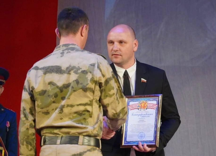 В городе-герое Керчи прошло торжественное мероприятие, посвященное 10-й годовщине со дня образования Федеральной службы войск национальной гвардии Российской Федерации и 215-й годовщине войск правопорядка В городе-герое Керчи прошло торжественное мероприятие, посвященное 10-й годовщине со дня образования Федеральной службы войск национальной гвардии Российской Федерации и 215-й годовщине войск правопорядка