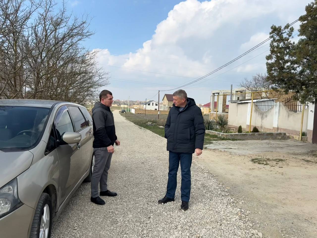Александр Юрьев: Во время обхода города проверил качество грейдирования улиц и благоустройства дворов