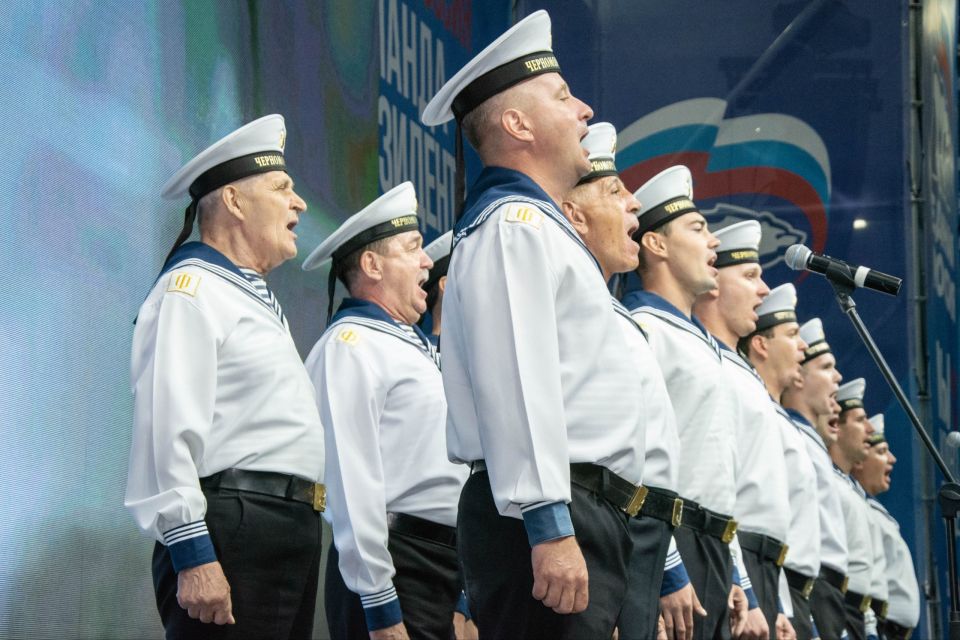 Владимир Константинов: В Крыму запущен цикл творческих концертных программ V Всекрымского смотра-конкурса любительского искусства «Ступени мастерства» «Крым — территория единства!» Владимир Константинов: В Крыму запущен цикл творческих концертных программ V Всекрымского смотра-конкурса любительского искусства «Ступени мастерства» «Крым — территория единства!»