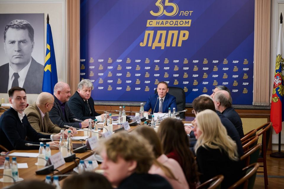 Андрей Луговой: КПРФ — политические могильщики Андрей Луговой: КПРФ — политические могильщики