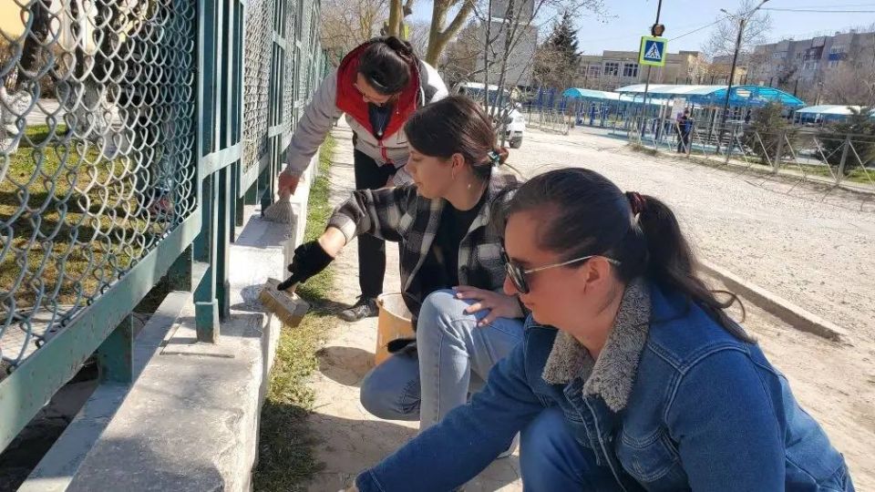 Александр Дудинов: Чистота начинается с нас!. Сегодня в Черноморском районе дали старт весеннему сезону наведения порядка Александр Дудинов: Чистота начинается с нас!. Сегодня в Черноморском районе дали старт весеннему сезону наведения порядка