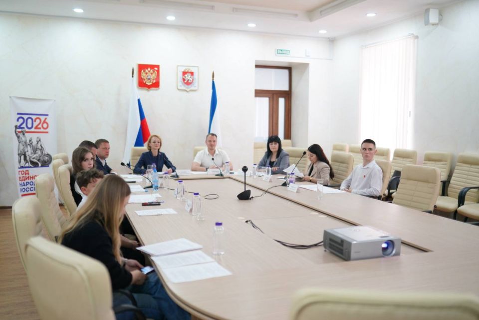 Алексей Зинченко: Провели очередное заседание Координационного совета по взаимодействию с Движением Первых и его региональным отделением при Главе Республики Крым Алексей Зинченко: Провели очередное заседание Координационного совета по взаимодействию с Движением Первых и его региональным отделением при Главе Республики Крым