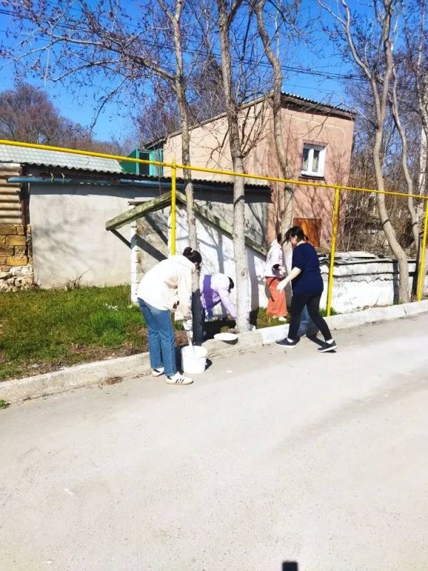 Александр Дудинов: Чистота начинается с нас!. Сегодня в Черноморском районе дали старт весеннему сезону наведения порядка Александр Дудинов: Чистота начинается с нас!. Сегодня в Черноморском районе дали старт весеннему сезону наведения порядка