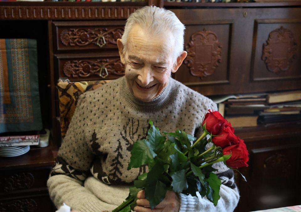 101-й день рождения отмечает Нинель Иванович Солопов, ветеран Великой Отечественной войны, пенсионер органов внутренних дел, полковник в отставке, живописец