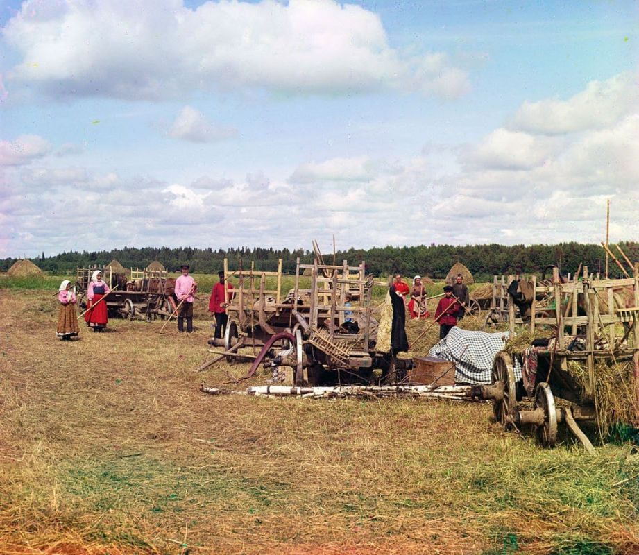 Империя в цвете: о первых цветных фотографиях в Российской Империи Империя в цвете: о первых цветных фотографиях в Российской Империи