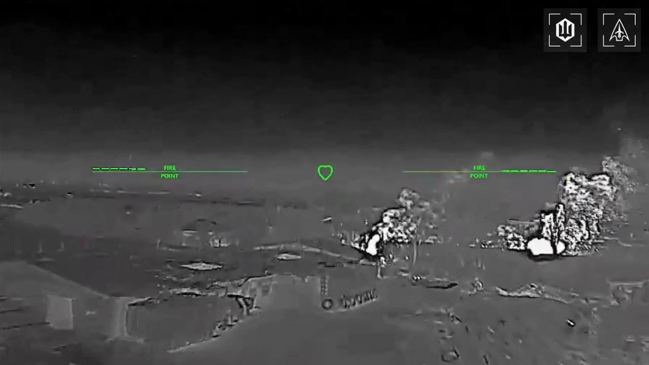 Уничтожение пусковых установок и ТЗМ из состава 300-мм РСЗО "Торнадо-С" ("Смерч") в Крыму украинскими управляемыми дронами-камикадзе Уничтожение пусковых установок и ТЗМ из состава 300-мм РСЗО "Торнадо-С" ("Смерч") в Крыму украинскими управляемыми дронами-камикадзе