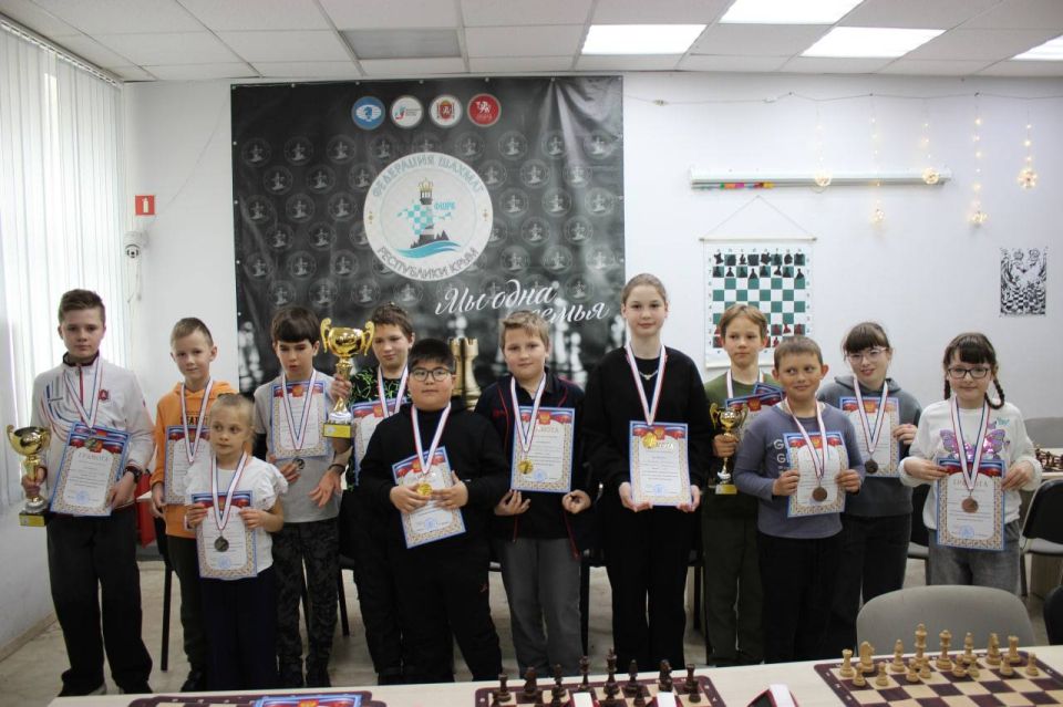 В Крыму определены победители регионального этапа Всероссийских школьных соревнований по шахматам