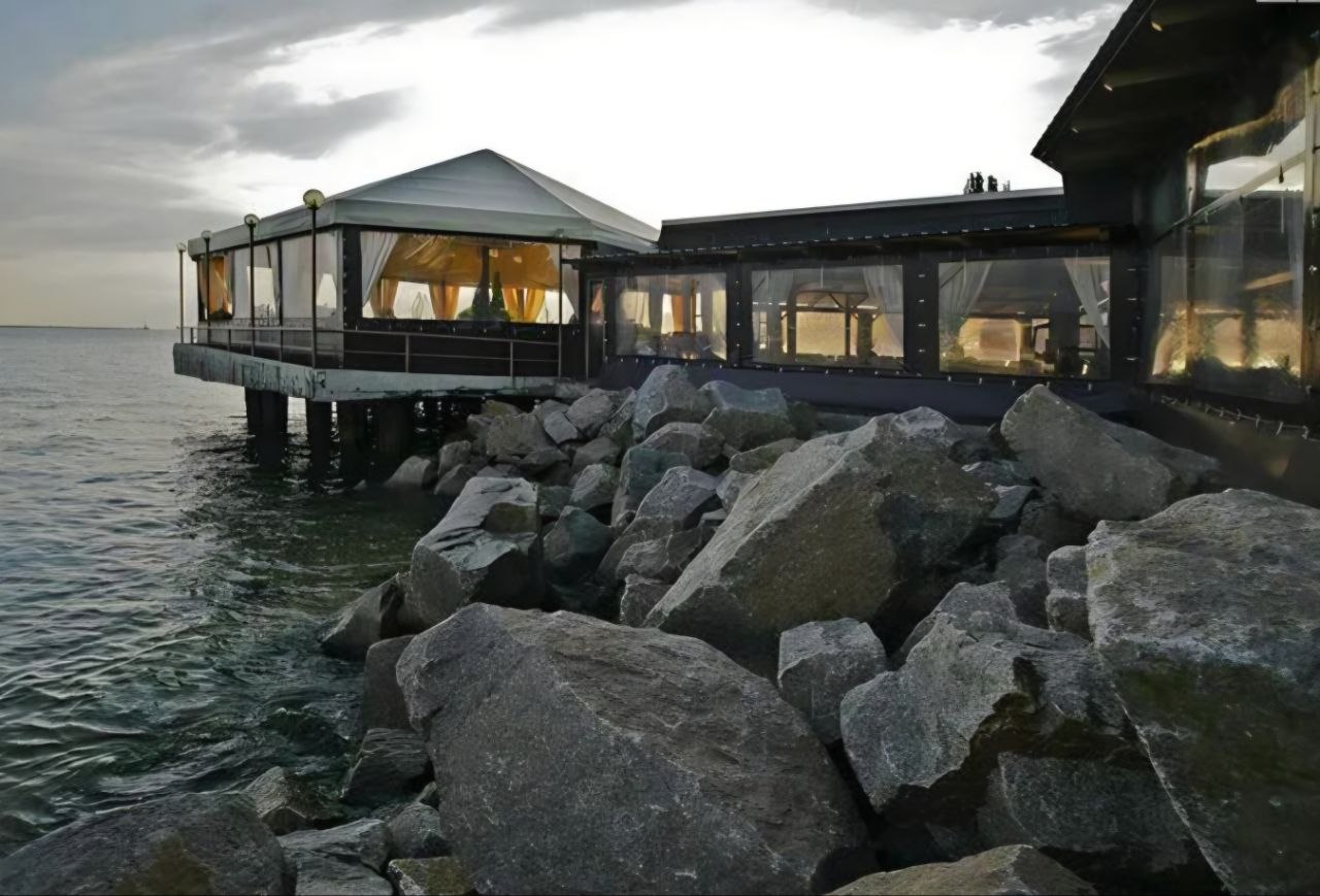 Дмитрий Рогозин: Пляжные рестораны, где умеют вкусно готовить Дмитрий Рогозин: Пляжные рестораны, где умеют вкусно готовить