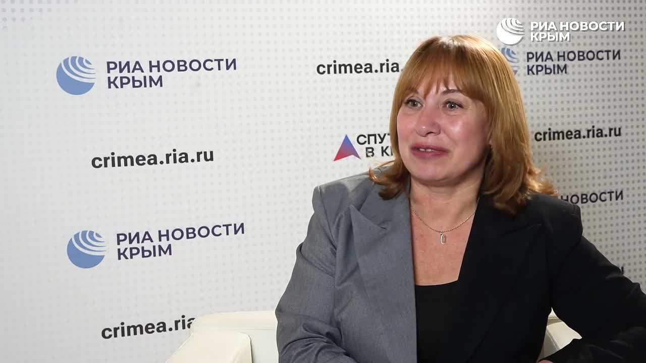 Посетители Воронцовского дворца могут наблюдать за работой реставраторов в Голубой гостиной