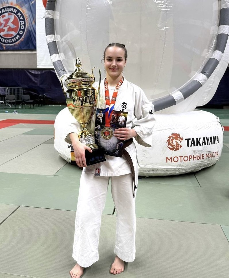 Крымчанка Елизавета Громова победила на чемпионате России по кудо, который прошёл в Москве