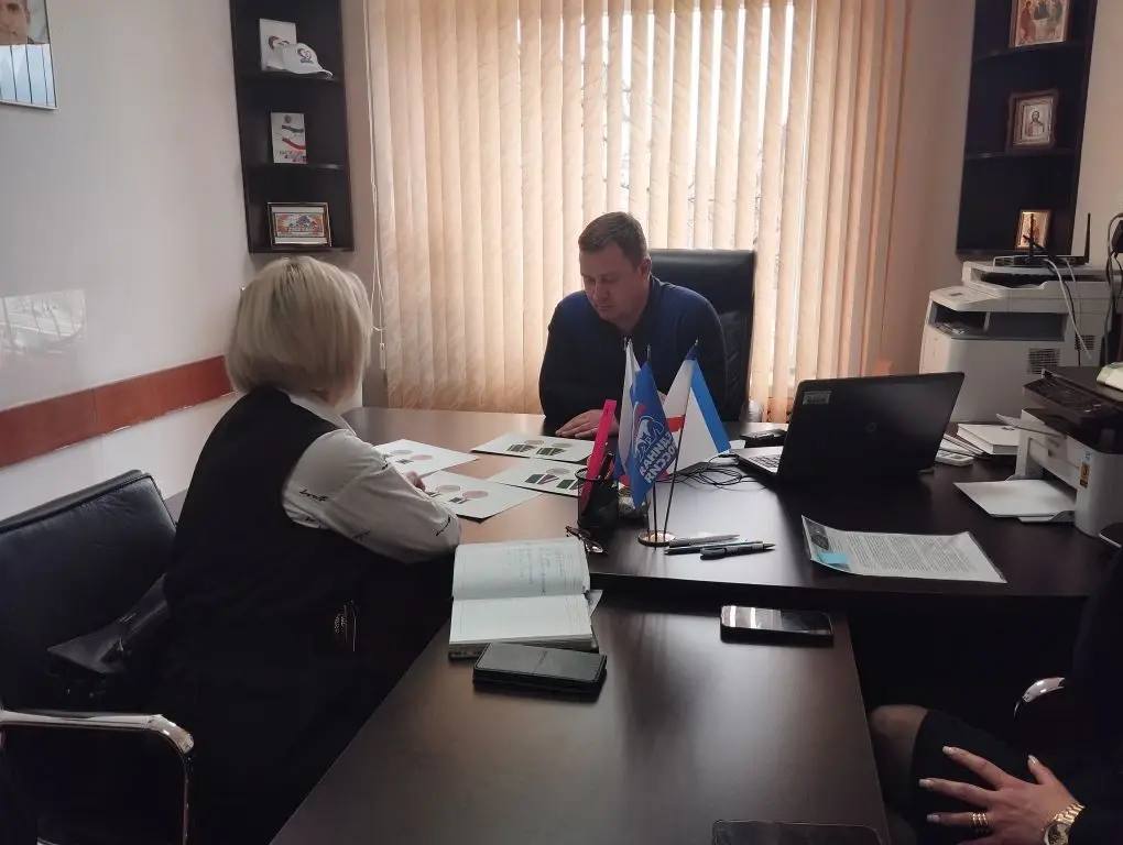 Юрий Нестеренко: Провёл рабочую встречу по вопросам учреждения медалей Матерей воинов Отечества, Отцов воинов Отечества, Жен воинов Отечества с генеральным директором АНО «КСВО РК» Ольгой Дорохиной