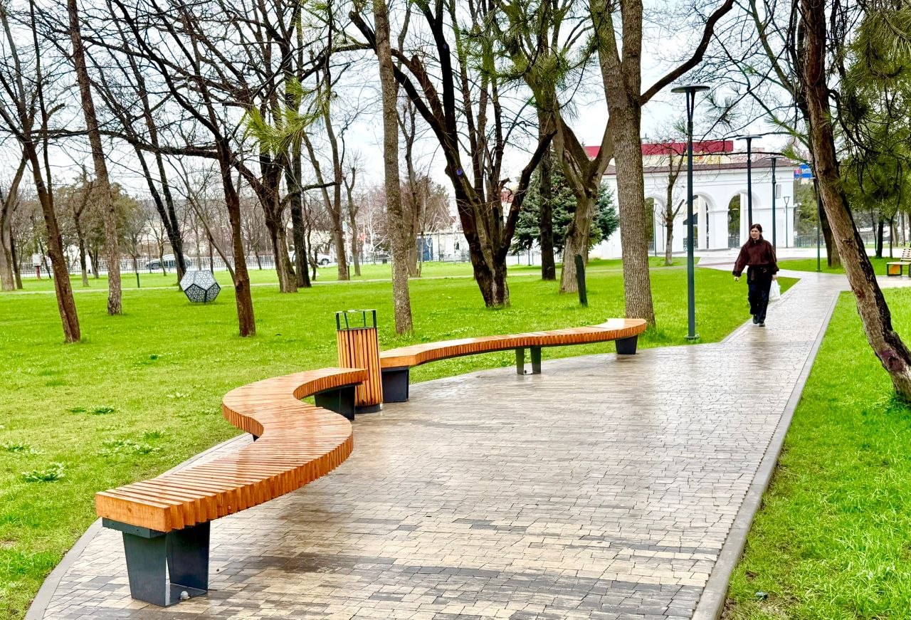 Сегодня Всемирный день прогулки по парку! Отмечаем его прогулкой в парке Шевченко — месте, где здорово гулять в любую погоду Сегодня Всемирный день прогулки по парку! Отмечаем его прогулкой в парке Шевченко — месте, где здорово гулять в любую погоду