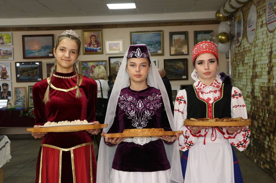 Крым — территория единства: В республике проходит V Всекрымский смотр-конкурс любительского искусства «Ступени мастерства» Крым — территория единства: В республике проходит V Всекрымский смотр-конкурс любительского искусства «Ступени мастерства»