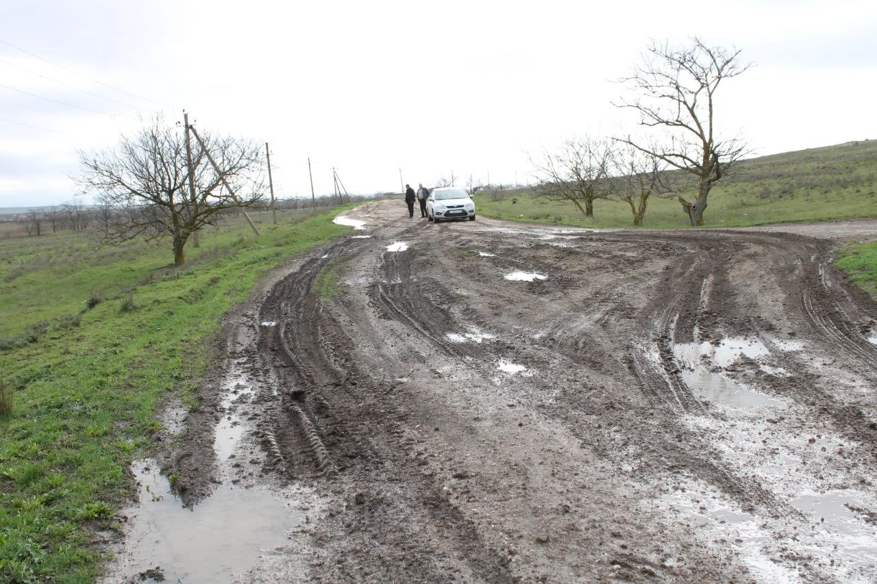 Игорь Крутьков: Совместно с начальником Ленинского филиала ДРСУ Владимиром Гришиным был проведён выездной осмотр дороги, ведущей в Насыр Игорь Крутьков: Совместно с начальником Ленинского филиала ДРСУ Владимиром Гришиным был проведён выездной осмотр дороги, ведущей в Насыр