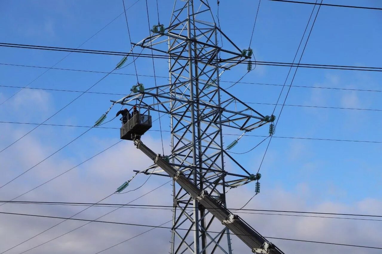 Часть Крыма осталась без света из-за аварии