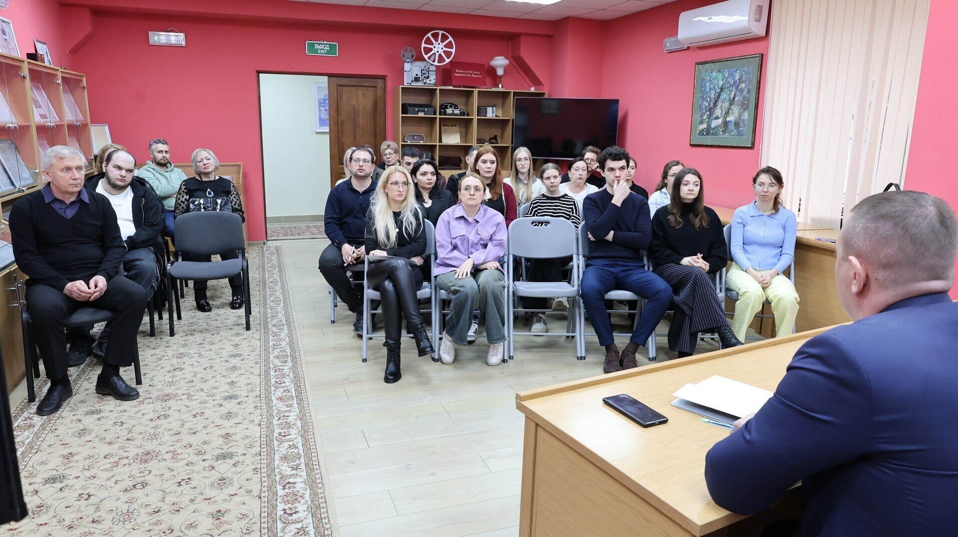 Состоялось заседание Молодежного совета при Государственном комитете по делам архивов Республике Крым Состоялось заседание Молодежного совета при Государственном комитете по делам архивов Республике Крым