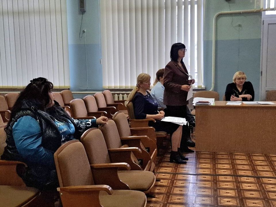 В Советском районе обсудили меры по борьбе с нелегальной занятостью и нарушениями в оплате труда В Советском районе обсудили меры по борьбе с нелегальной занятостью и нарушениями в оплате труда