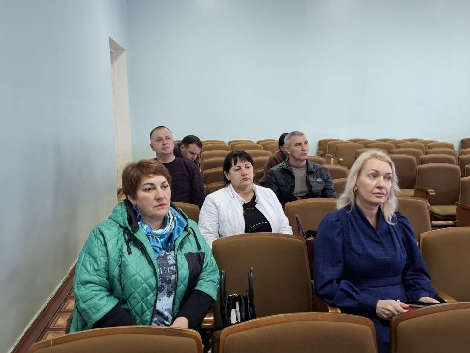 В Советском районе обсудили меры по борьбе с нелегальной занятостью и нарушениями в оплате труда В Советском районе обсудили меры по борьбе с нелегальной занятостью и нарушениями в оплате труда