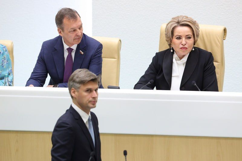 Екатерина Алтабаева: На пленарном заседании перед сенаторами выступил генеральный директор Государственной корпорации «Роскосмос» Дмитрий Баканов Екатерина Алтабаева: На пленарном заседании перед сенаторами выступил генеральный директор Государственной корпорации «Роскосмос» Дмитрий Баканов