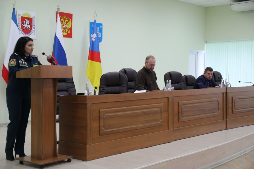 В администрации города прошло заседание комиссии по предупреждению и ликвидации чрезвычайных ситуаций и обеспечению пожарной безопасности муниципального округа Алушта В администрации города прошло заседание комиссии по предупреждению и ликвидации чрезвычайных ситуаций и обеспечению пожарной безопасности муниципального округа Алушта