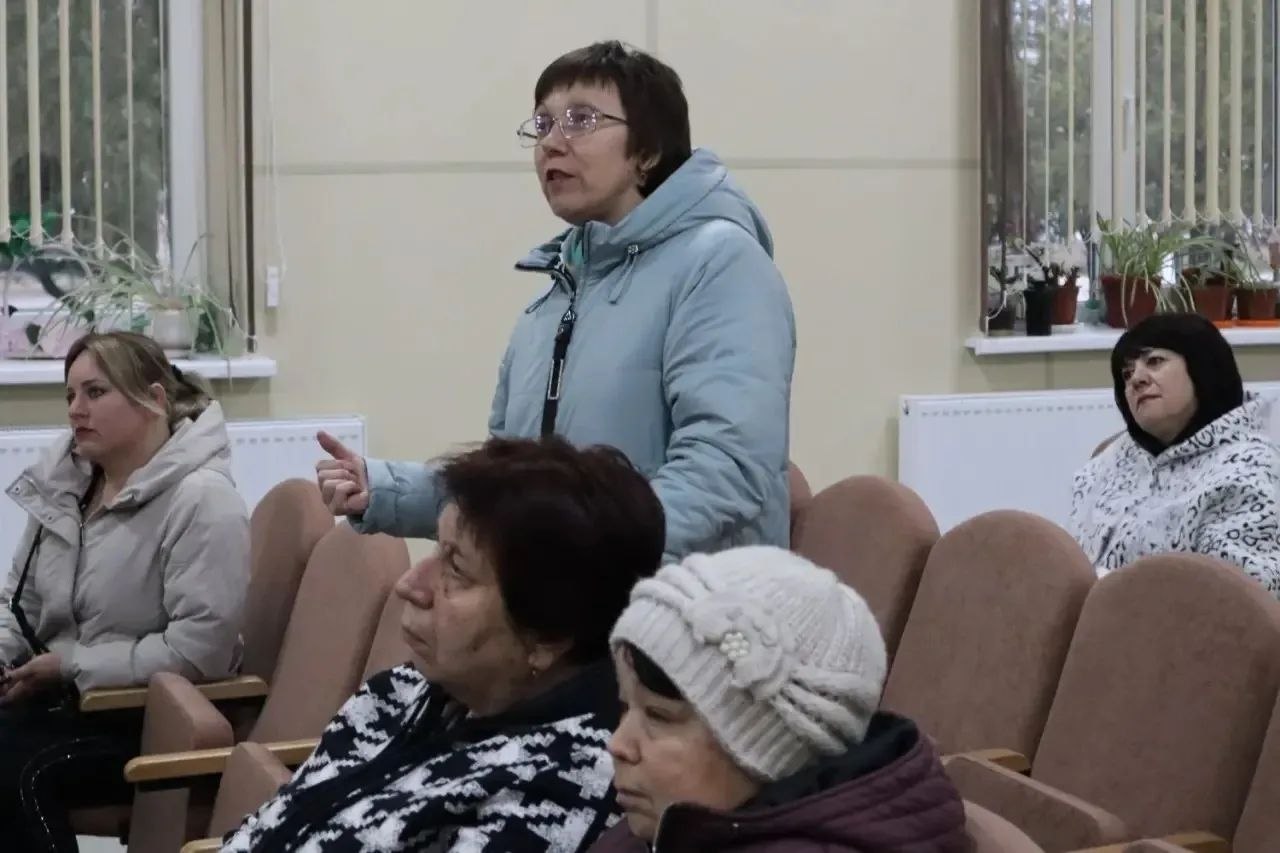 Инна Федоренко: Сегодня в селе Дмитриевка провела встречу с самыми активными собственниками квартир многоквартирных домов – старшими по домам Инна Федоренко: Сегодня в селе Дмитриевка провела встречу с самыми активными собственниками квартир многоквартирных домов – старшими по домам