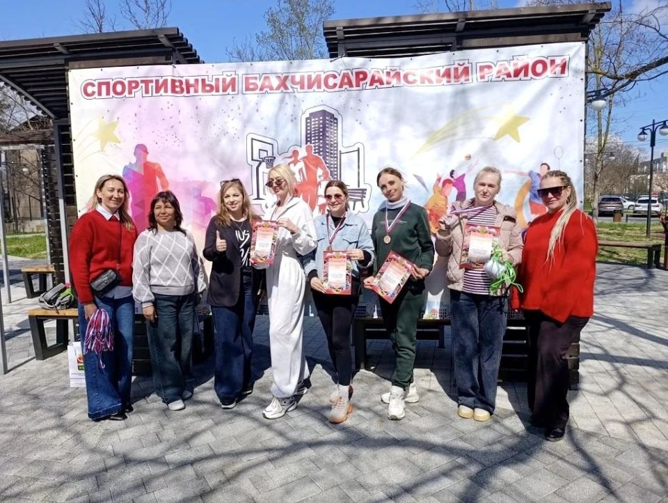 В Бахчисарае состоялся фестиваль прыжков на скакалке, который собрал представителей со всего района и подарил массу положительных эмоций! В Бахчисарае состоялся фестиваль прыжков на скакалке, который собрал представителей со всего района и подарил массу положительных эмоций!
