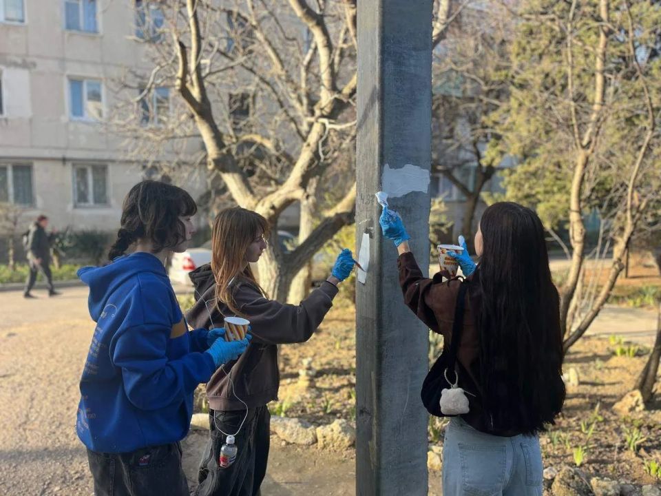 В Севастополе сотрудники полиции организовали очередную антинаркотическую акцию «Закрась опасность!» В Севастополе сотрудники полиции организовали очередную антинаркотическую акцию «Закрась опасность!»