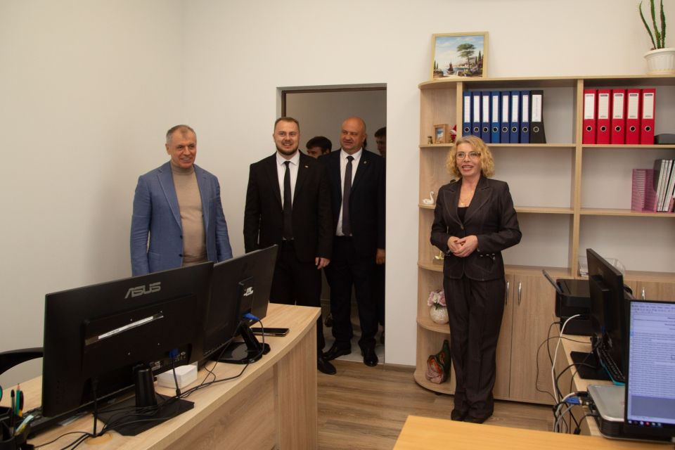 Владимир Константинов: Крымское село активно развивается Владимир Константинов: Крымское село активно развивается