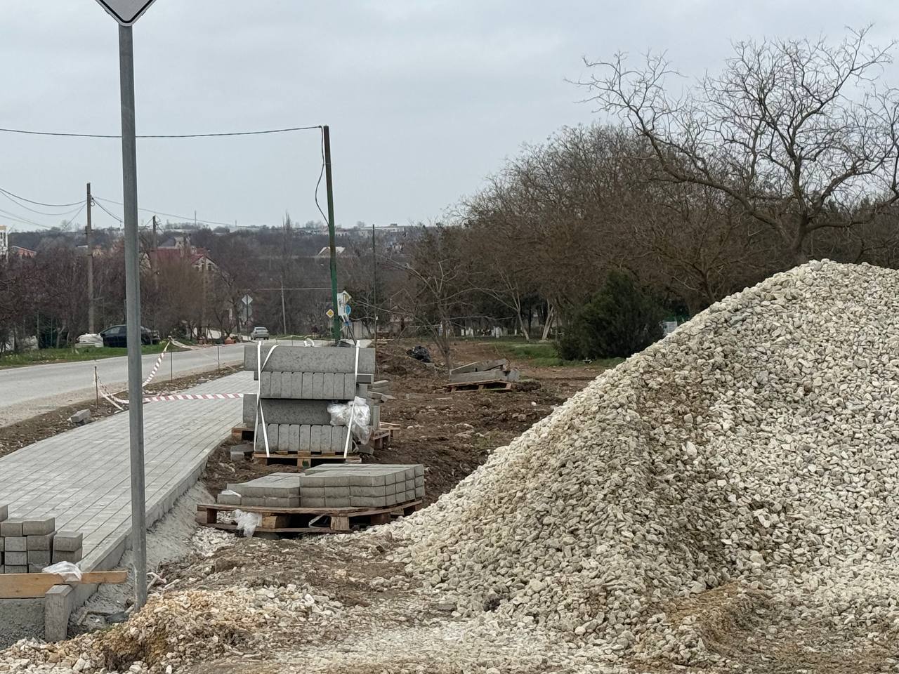 Александр Дудинов: Продолжаем благоустройство общественной территории на улице Полевой в селе Новосельское Александр Дудинов: Продолжаем благоустройство общественной территории на улице Полевой в селе Новосельское