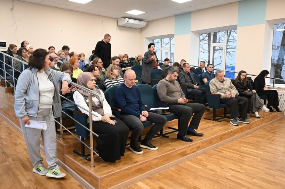 Юрий Нестеренко: Очередная встреча с председателями советом МКД в Аграрном, в зарекомендовавшем себя эффективном формате решения вопросов Юрий Нестеренко: Очередная встреча с председателями советом МКД в Аграрном, в зарекомендовавшем себя эффективном формате решения вопросов