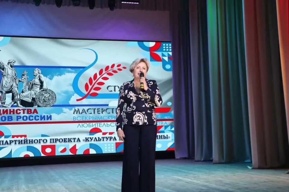 Ольга Урайкина: Сегодня в районном Доме культуры Бахчисарайского района состоялось открытие тематической концертной программы «Единение — наша сила» Ольга Урайкина: Сегодня в районном Доме культуры Бахчисарайского района состоялось открытие тематической концертной программы «Единение — наша сила»