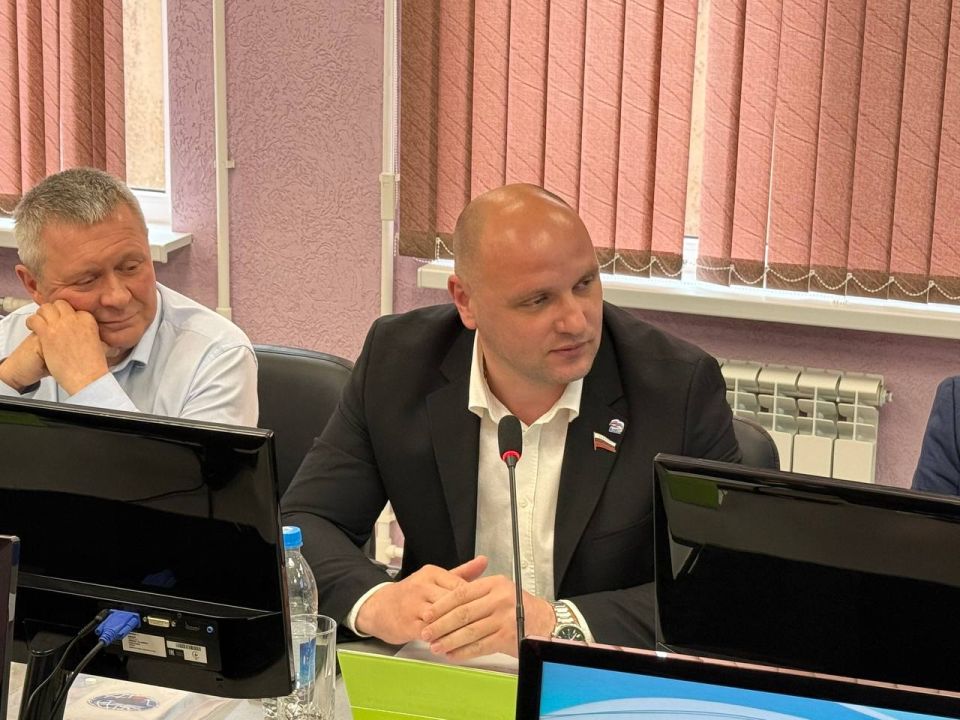 В Керченском государственном морском технологическом университете прошло заседание Попечительского совета В Керченском государственном морском технологическом университете прошло заседание Попечительского совета
