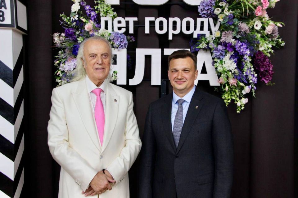 ���������� �����������: ����������� ����������! 4 ������, � ���� ��������� ���� ���� ���� �������� �������� �������� ������ ������, �������� ������ ���������� ���������, ����-�������� ���� ����������� ������