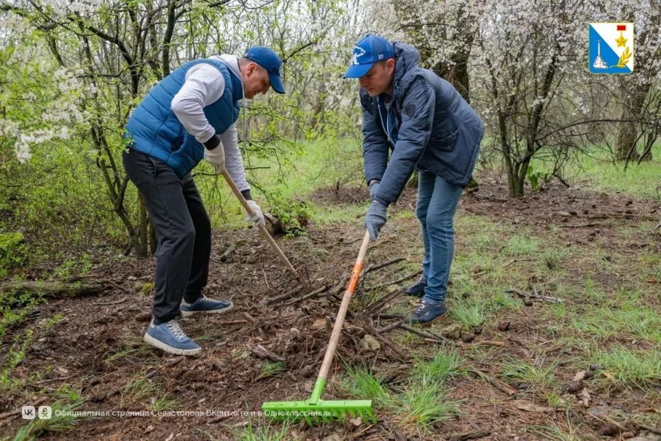 1700 севастопольцев сегодня убрали более 500 кубометров на 51 гектаре 1700 севастопольцев сегодня убрали более 500 кубометров на 51 гектаре