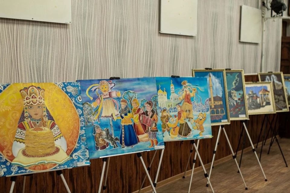 3 апреля в Симферополе прошёл Всекрымский смотр-конкурс любительского искусства «Ступени мастерства», приуроченный к Году единства народов России 3 апреля в Симферополе прошёл Всекрымский смотр-конкурс любительского искусства «Ступени мастерства», приуроченный к Году единства народов России
