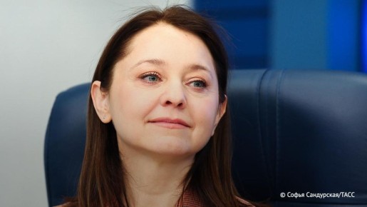 ������ ������� "��������" ��������� ������� ������ � ���� ����������� ��������������� ����� "����������"