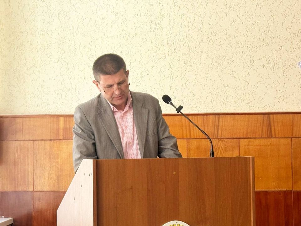 Александр Дудинов: 6 апреля в зале заседаний администрации провел очередное аппаратное совещание Александр Дудинов: 6 апреля в зале заседаний администрации провел очередное аппаратное совещание