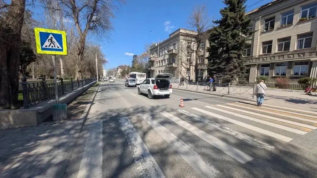 В Симферополе машина насмерть сбила пенсионерку, которая переходила дорогу