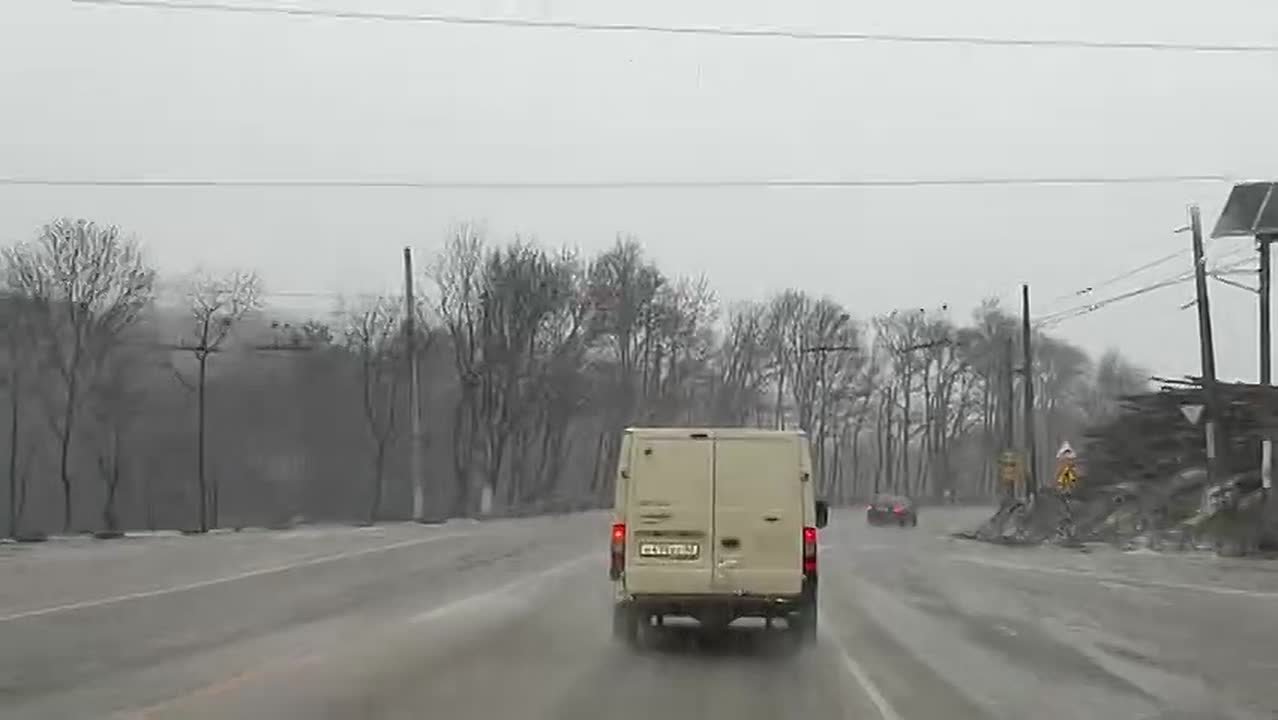 В Крыму на Ай-Петри и Ангарском перевале выпал мокрый снег