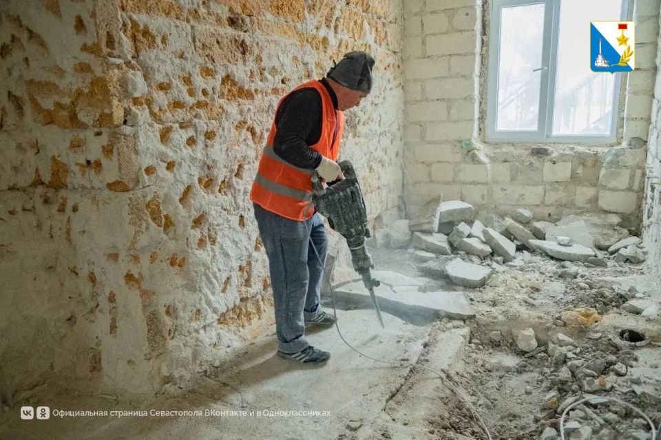 В Полюшке капитально ремонтируют детский сад № 103 В Полюшке капитально ремонтируют детский сад № 103