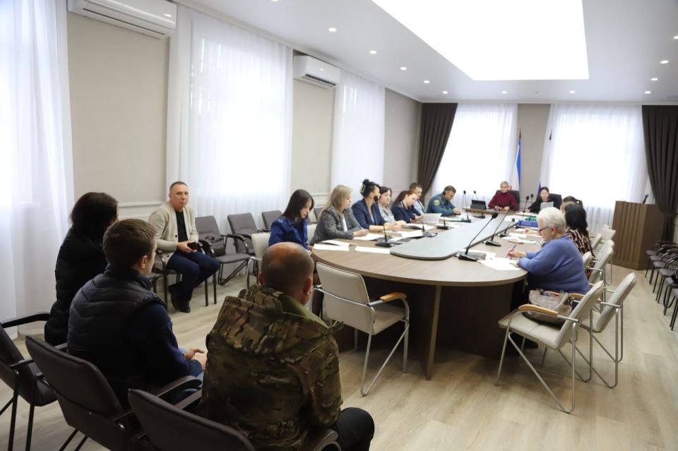 В администрации Бахчисарайского района состоялось плановое заседание комиссии по делам несовершеннолетних и защите их прав В администрации Бахчисарайского района состоялось плановое заседание комиссии по делам несовершеннолетних и защите их прав