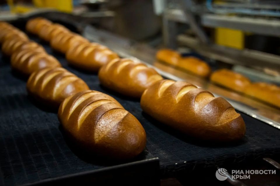 На витринах крымских магазинов появятся освященные куличи На витринах крымских магазинов появятся освященные куличи