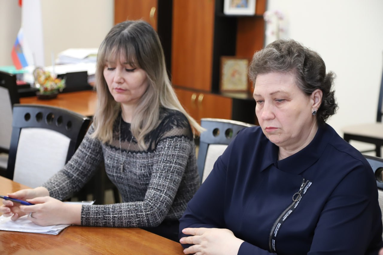 Анжелика Ястребова: Состоялось рабочее совещание по вопросам защиты прав лиц из числа детей сирот и детей, лишенных родительского попечения Анжелика Ястребова: Состоялось рабочее совещание по вопросам защиты прав лиц из числа детей сирот и детей, лишенных родительского попечения