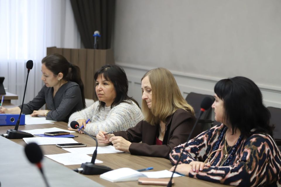 В администрации Бахчисарайского района состоялось плановое заседание комиссии по делам несовершеннолетних и защите их прав В администрации Бахчисарайского района состоялось плановое заседание комиссии по делам несовершеннолетних и защите их прав