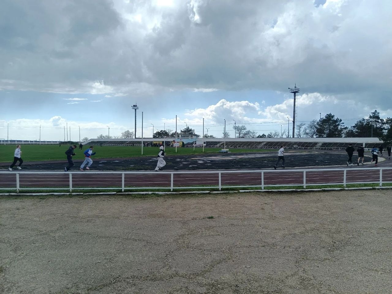 Фестиваль ГТО в Сакском районе: юные спортсмены показали свою силу и выносливость! Фестиваль ГТО в Сакском районе: юные спортсмены показали свою силу и выносливость!